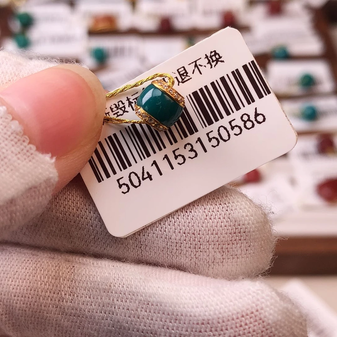 绿松石18K金镶嵌配饰如