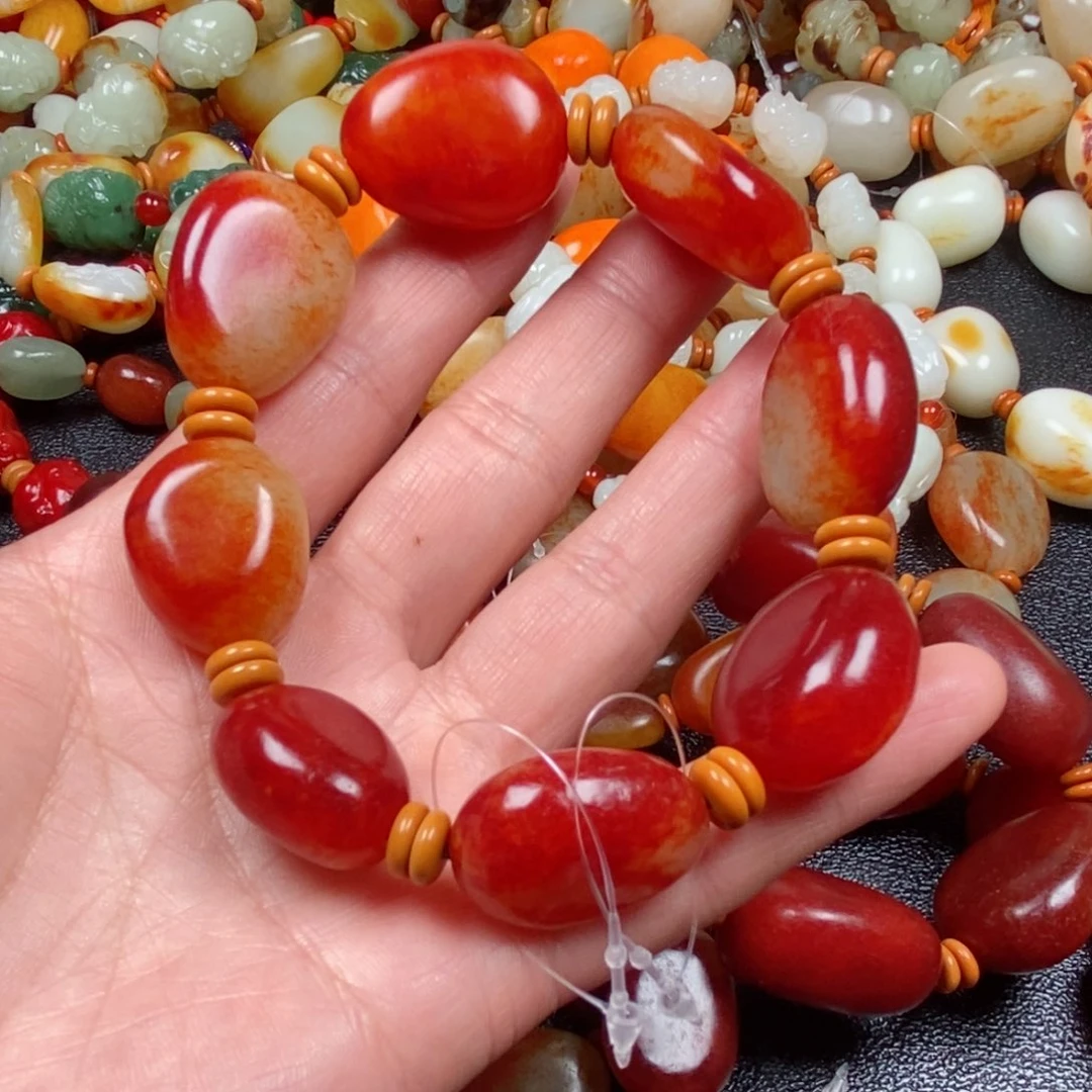 和田玉颈饰未镶嵌独****心