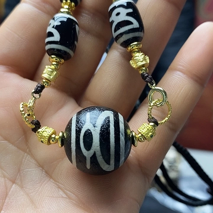 玛瑙/玉髓合金颈饰