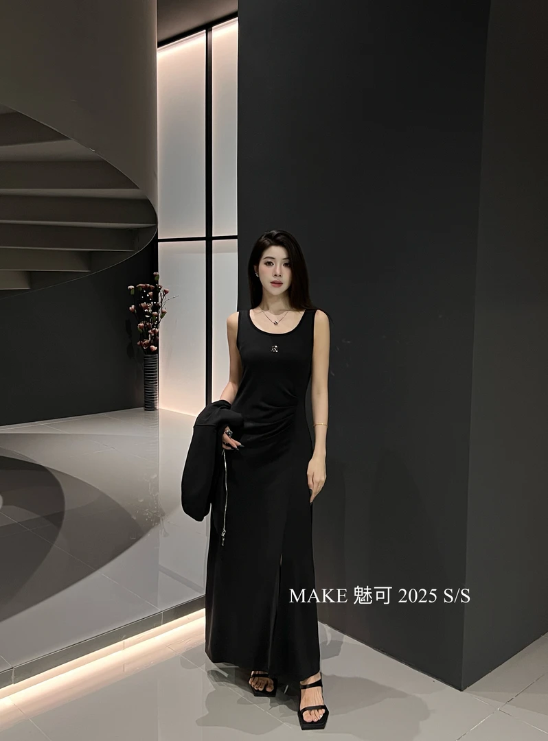 MK#51860Q夏季福利前开叉背带连衣裙，裙长：130cm