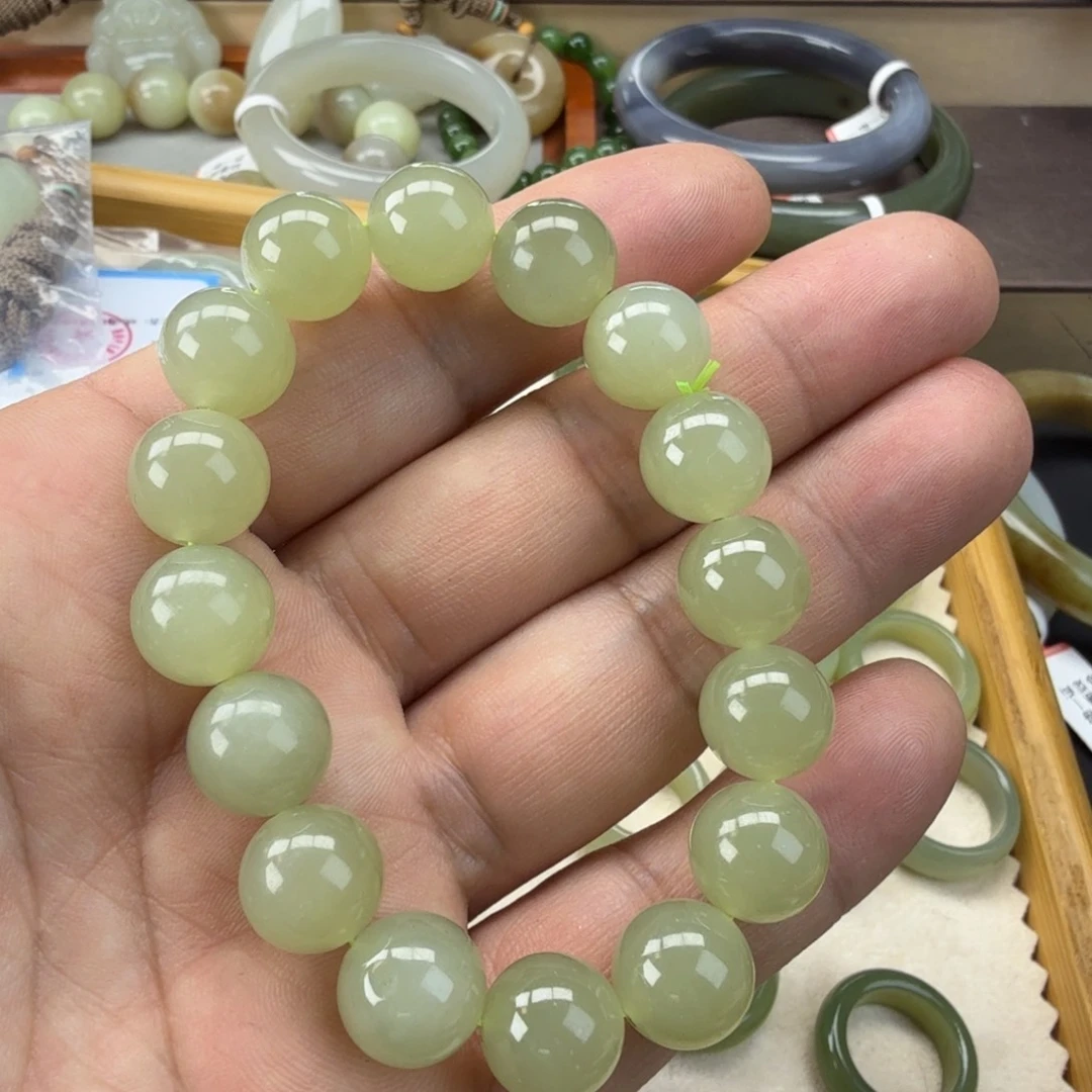 和田玉（糖玉）未镶嵌手镯