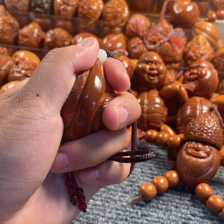 橄榄核吊坠独款三面