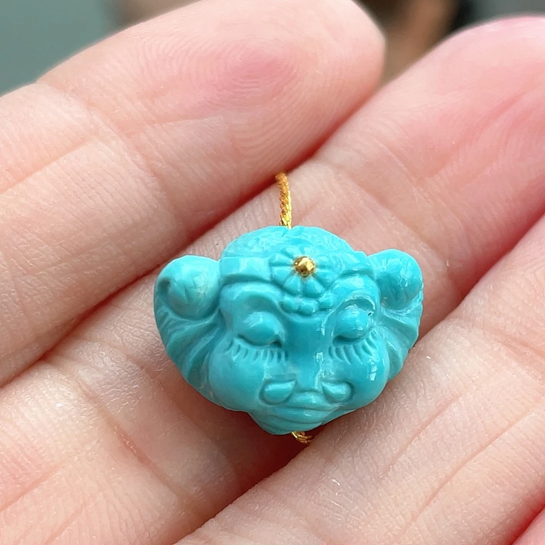 绿松石未镶嵌颈饰