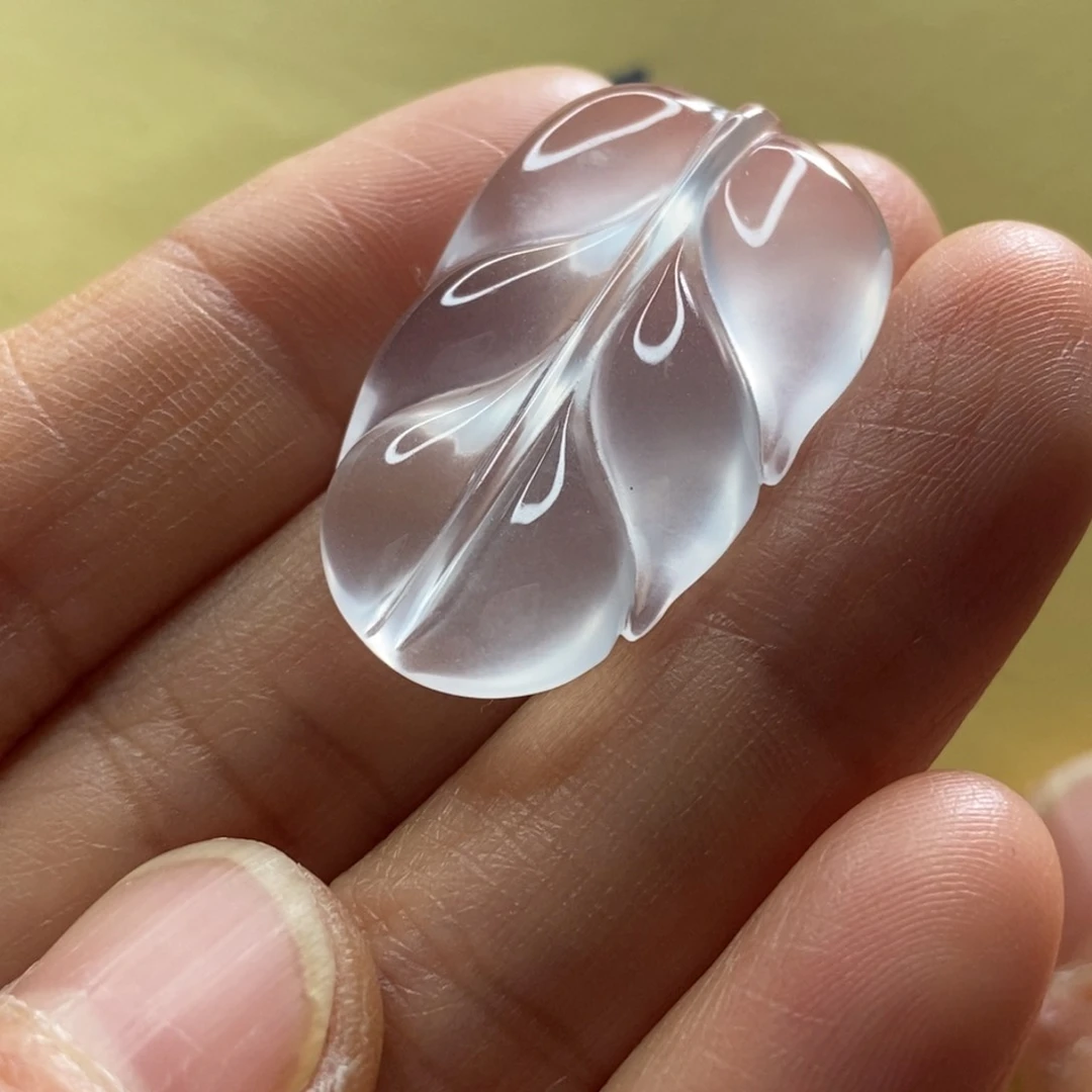 石英质玉颈饰未镶嵌