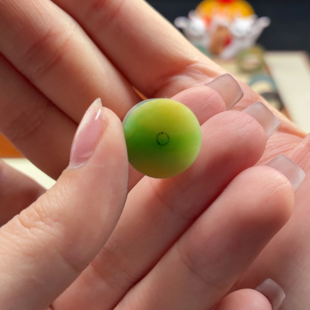 未镶嵌定制翡翠黄加绿戒指心