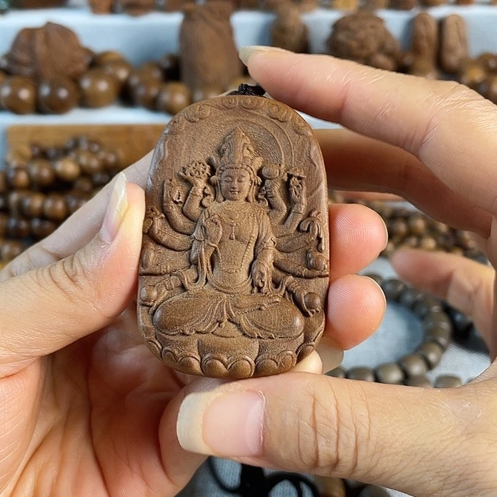 木老山檀千手手观音牌