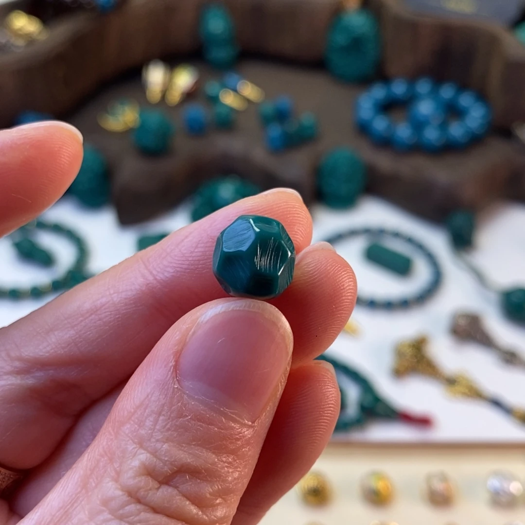 琉璃颈饰地狱色10mm无相