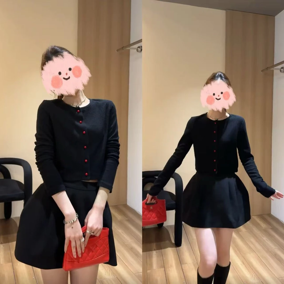 2025早秋新款时尚减龄宽松长袖针织衫百搭显瘦西装花苞裙俩件套