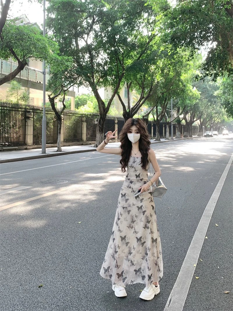 设计感小众风清冷感长裙气质法式长裙花边收腰显瘦2025夏日连衣裙