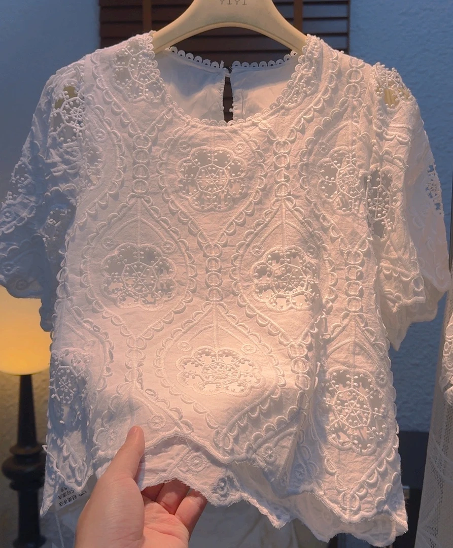 E503#设计感花朵蕾丝显瘦上衣