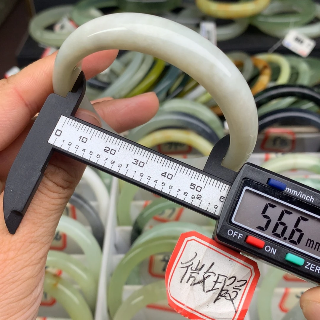 未镶嵌蛇纹石玉手镯948