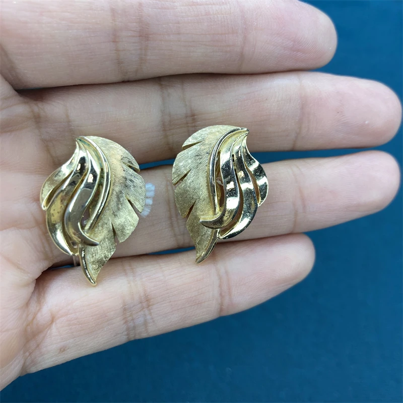 合金耳饰 trifari金色叶片耳环1-1【2070306-013】