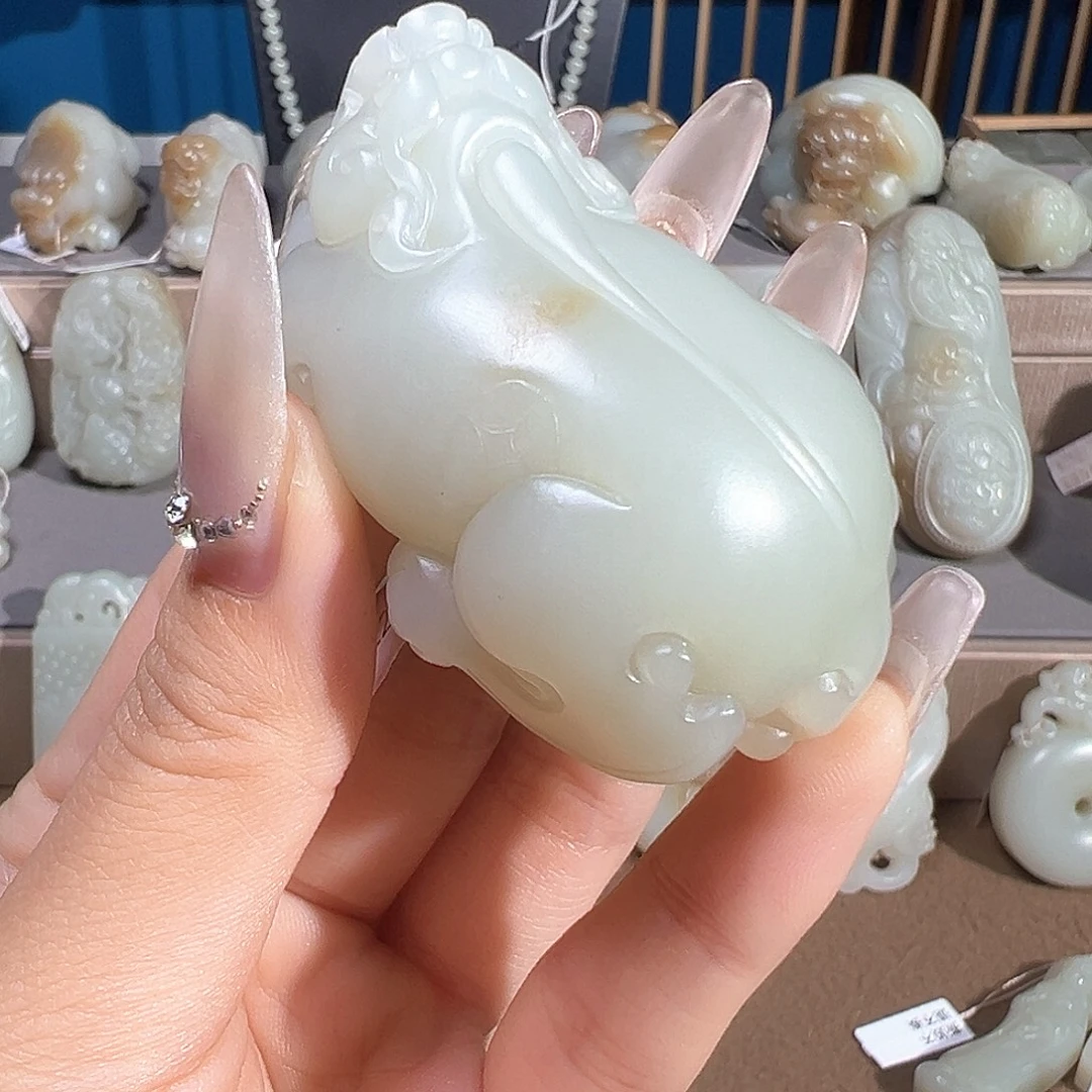 Z***l和田玉（糖玉）未镶嵌颈饰