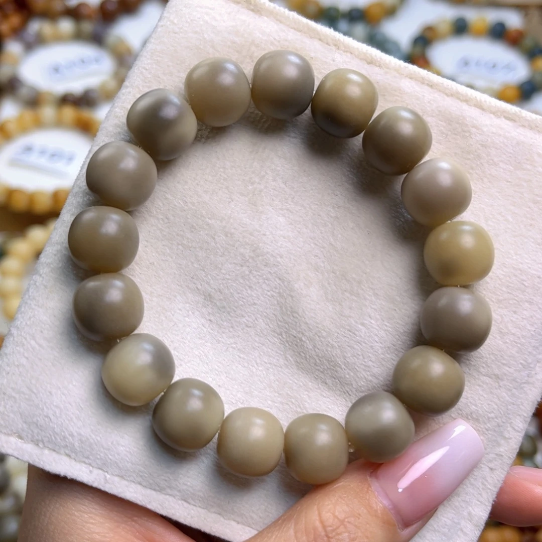 菩提根/象牙果手串辰****干磨灰飘花