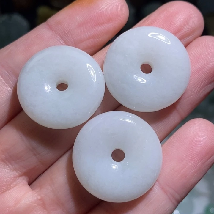 定制翡翠未镶嵌天然翡翠