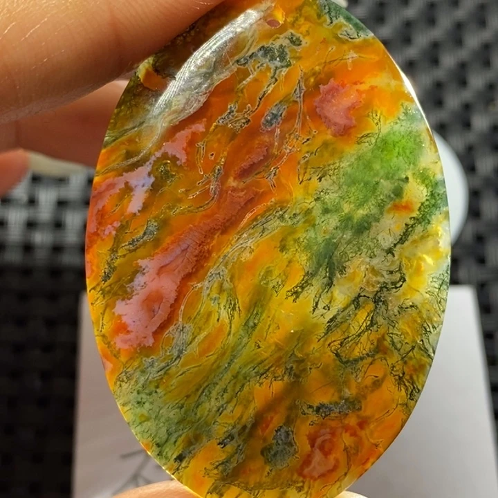 未镶嵌颈饰玛瑙/玉髓正**存