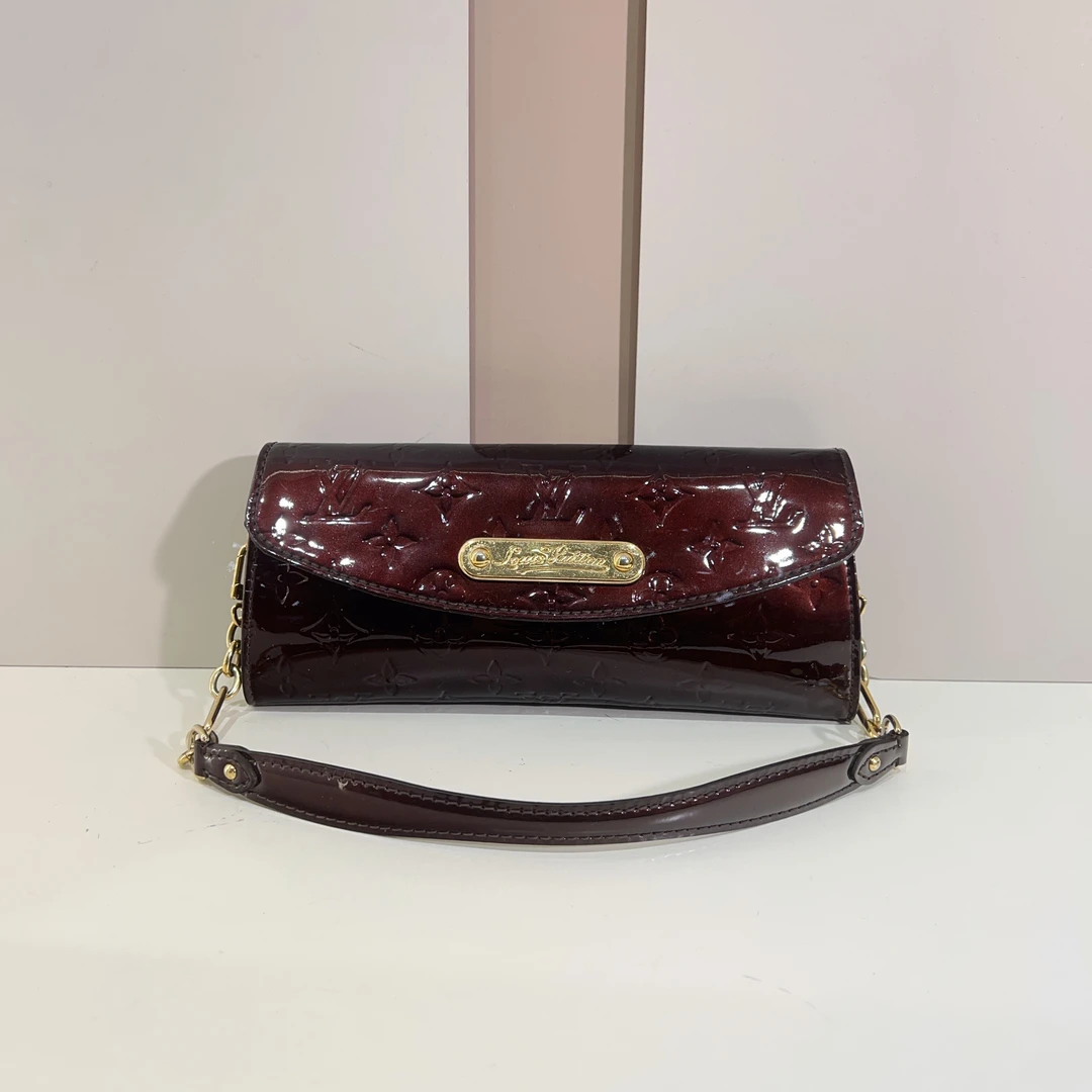 95新 LouisVuitton/路易威登 lv车厘子漆皮挚爱单肩腋下包a8785