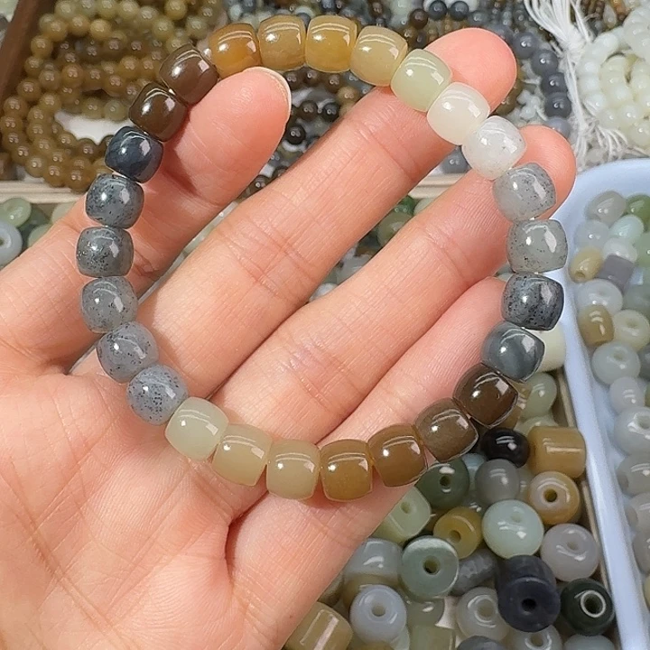 史***艳和田玉（糖玉）未镶嵌颈饰拍2