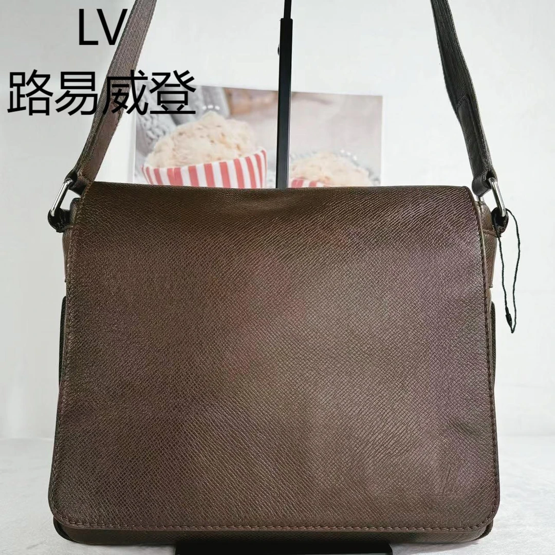 95新 LouisVuitton/路易威登 棕色斜挎包G25310534底长26X25