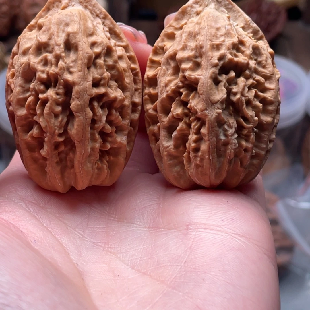 文玩核桃把件楸刀鱼13花皮