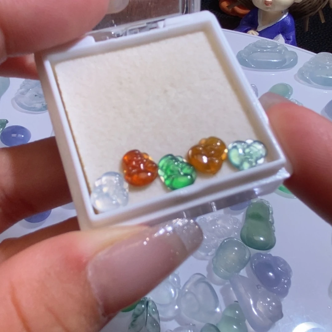 未镶嵌定制翡翠翡翠