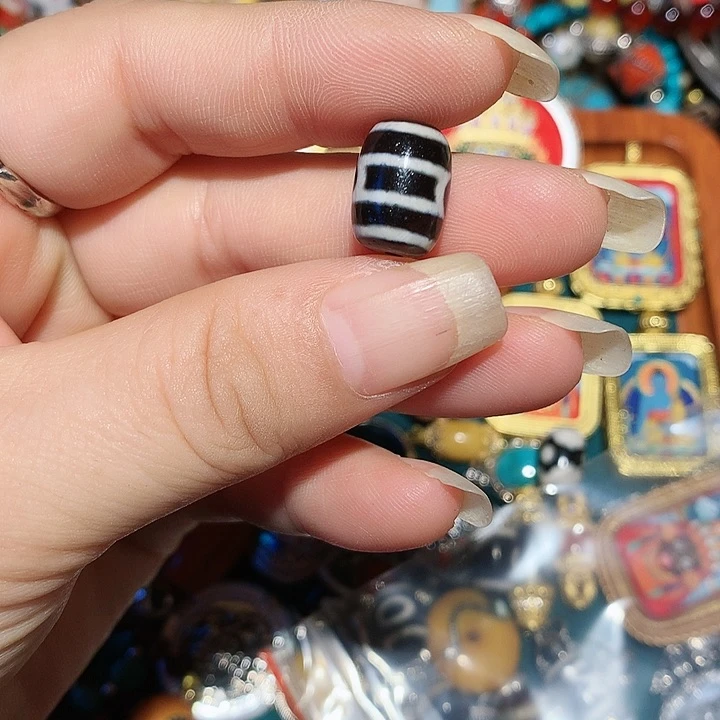 【闪购商品】香榧木玉**?