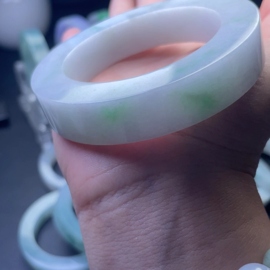 芳***荐定制翡翠缅A翡翠未镶嵌