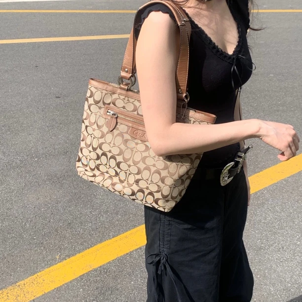 95新 COACH/蔻驰 coach棕色老花帆布托特包单肩腋下包hd