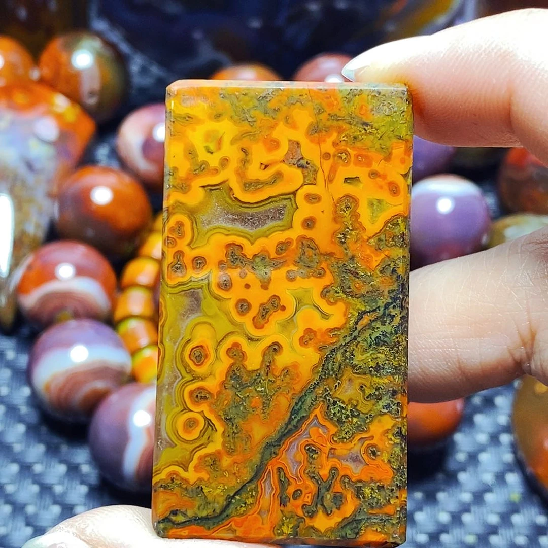 未镶嵌颈饰玛瑙/玉髓尺****饶