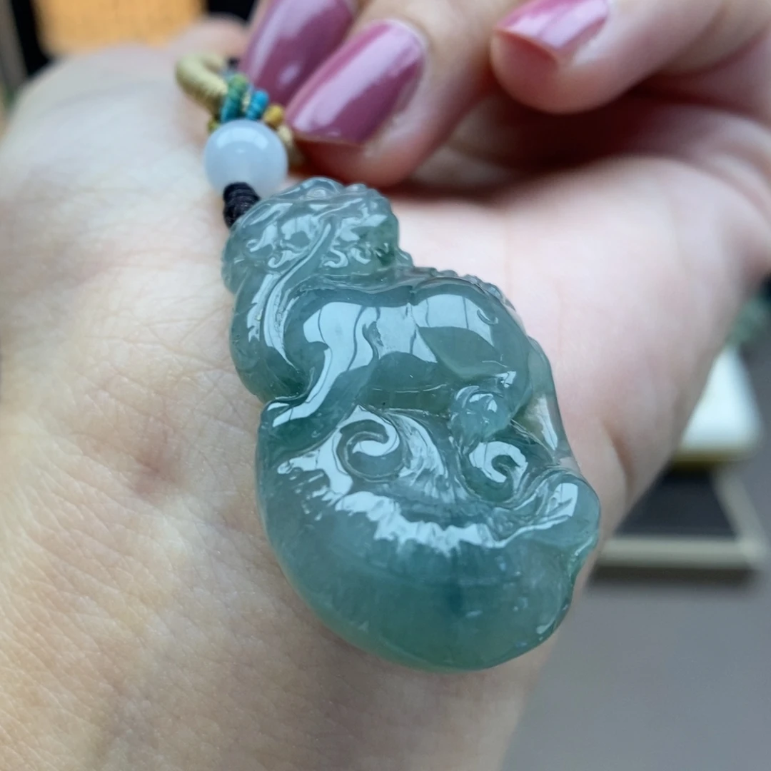 翡翠未镶嵌颈饰吊坠54