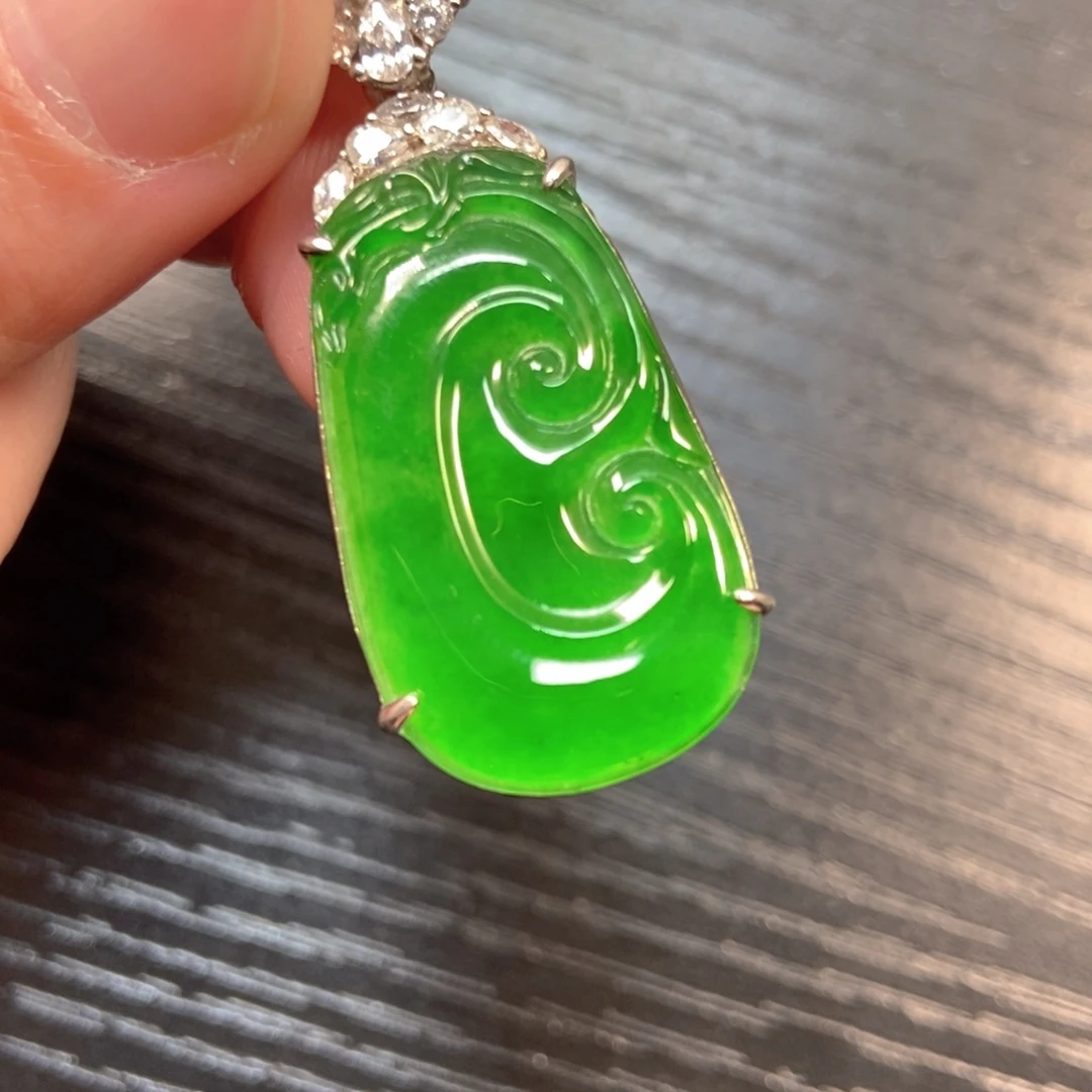 翡翠银S925镶嵌颈饰如意吊坠