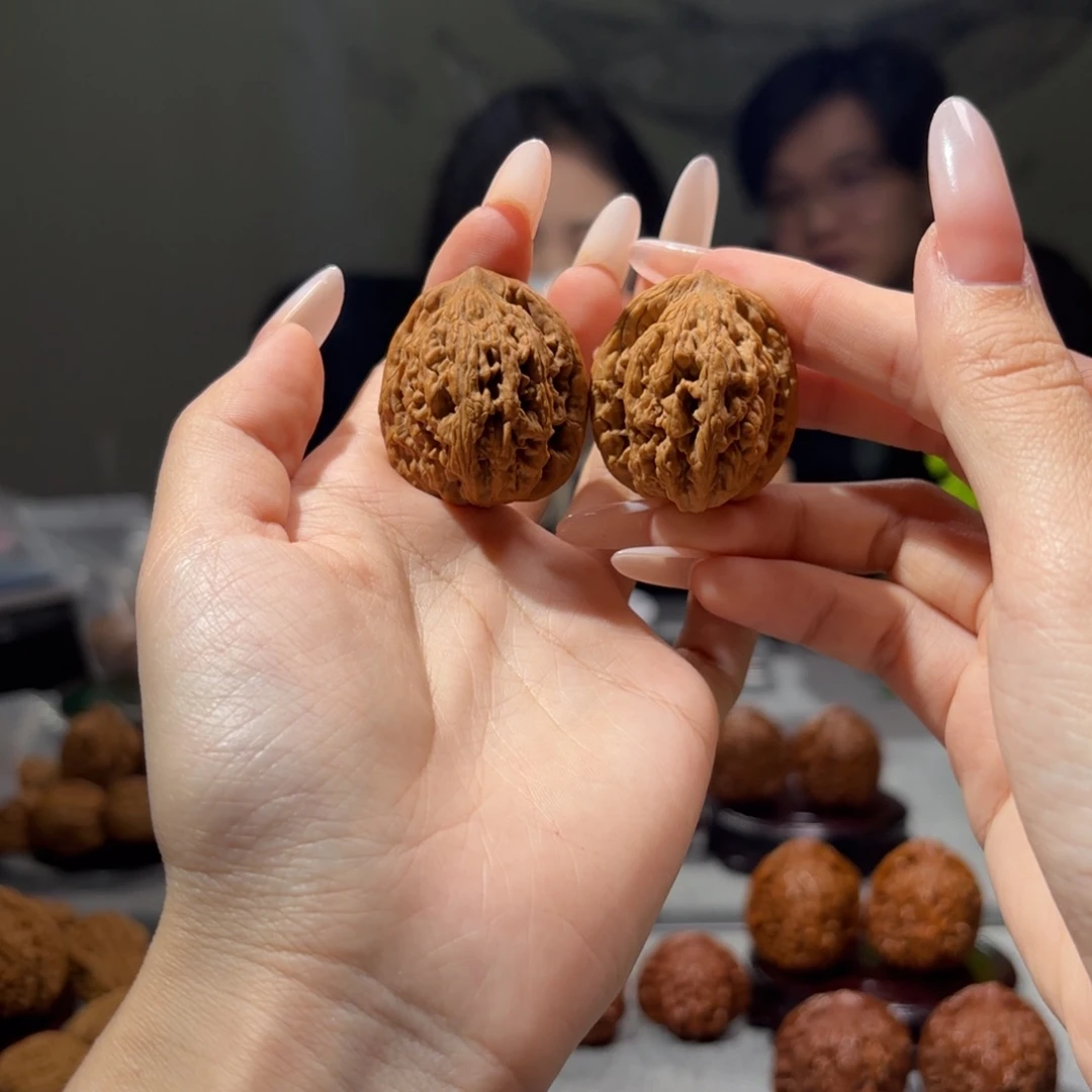 桃核把件虎头全小原生态