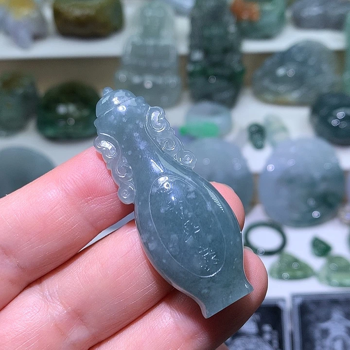 翡翠未镶嵌颈饰翡翠吊坠