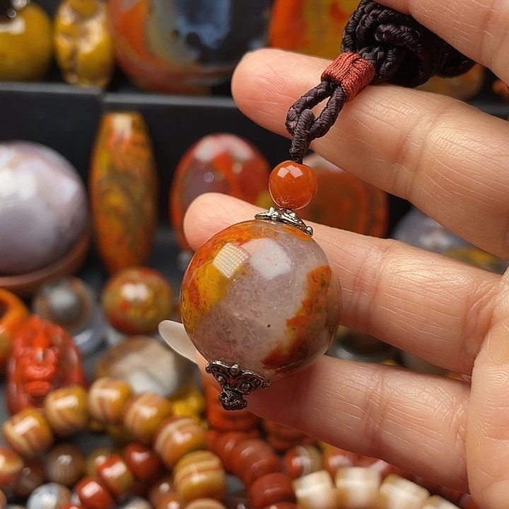 玛瑙/玉髓颈饰未镶嵌