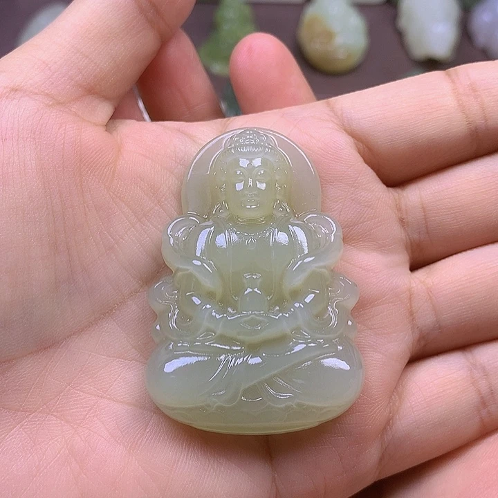 旺***贸和田玉未镶嵌颈饰