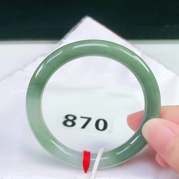 翡翠未镶嵌手镯（圆镯）53.5