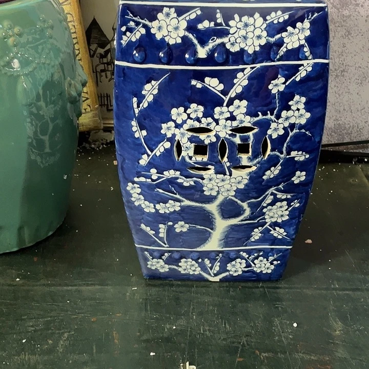 陶瓷花瓶部分（微瑕）