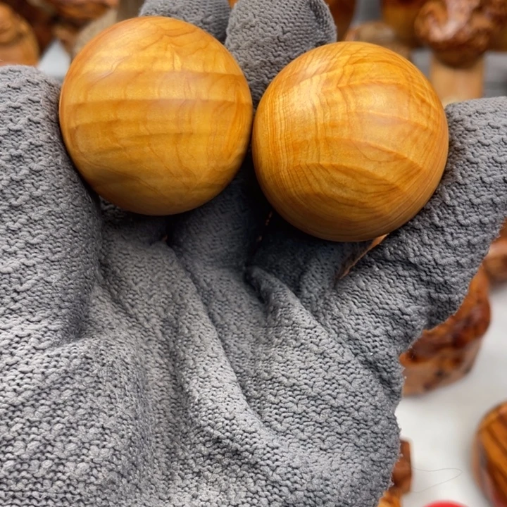 木陈化龙胆闪电手球4.0鉴赏期48小时