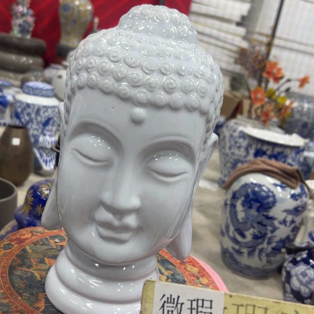 微瑕青花瓷器值得厚爱