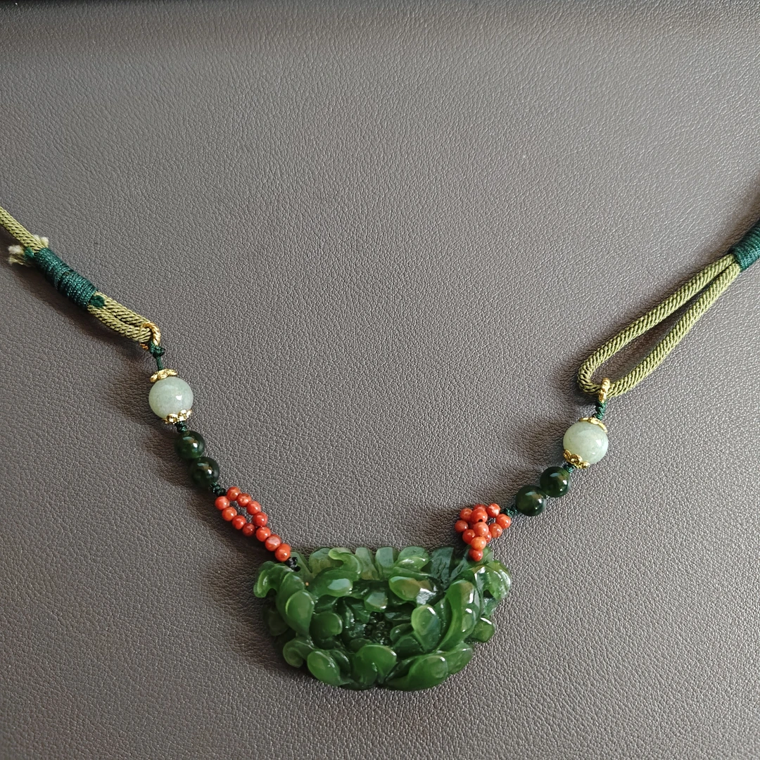 [88]天然和田碧玉精美牡丹花复古时尚项链