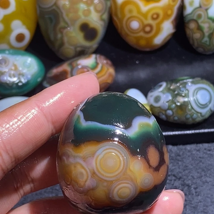 玛瑙/玉髓未镶嵌珠宝奇石50