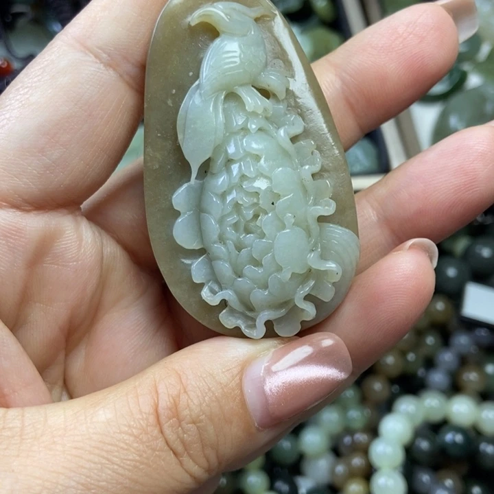 颈饰未镶嵌和田玉