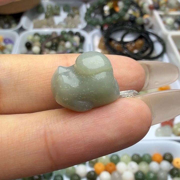 和田玉未镶嵌珠宝半成品