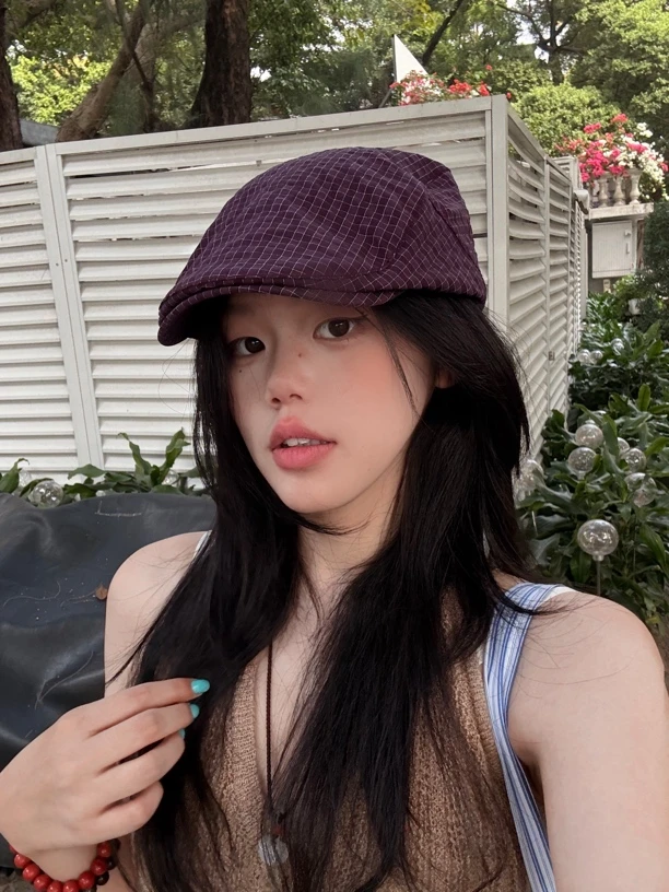 日系复古紫色格子前进帽女春秋新款韩版百搭显脸小反戴鸭舌报童帽