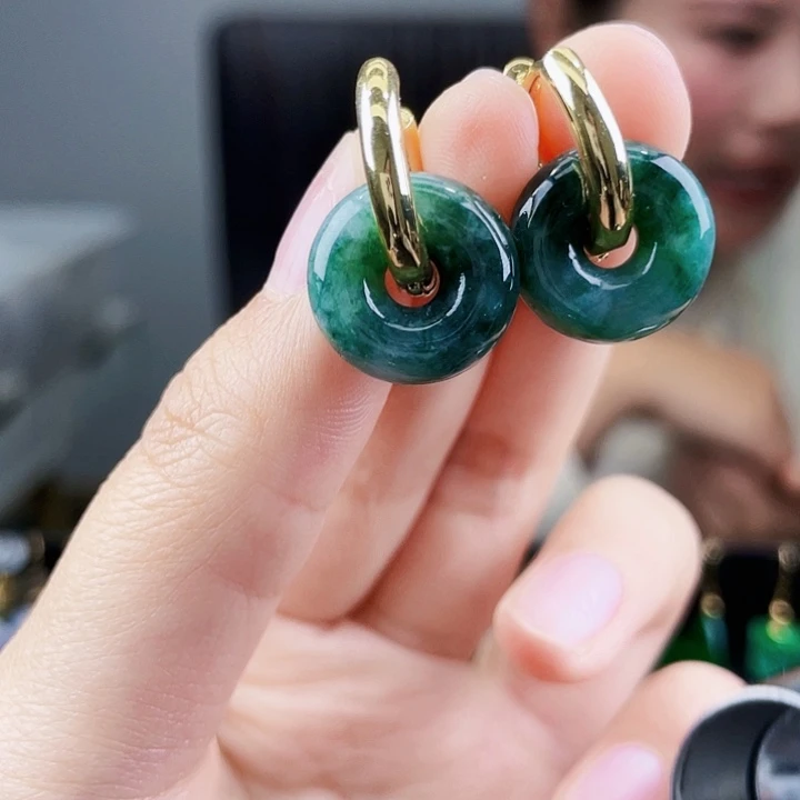 翡翠耳饰未镶嵌饰品