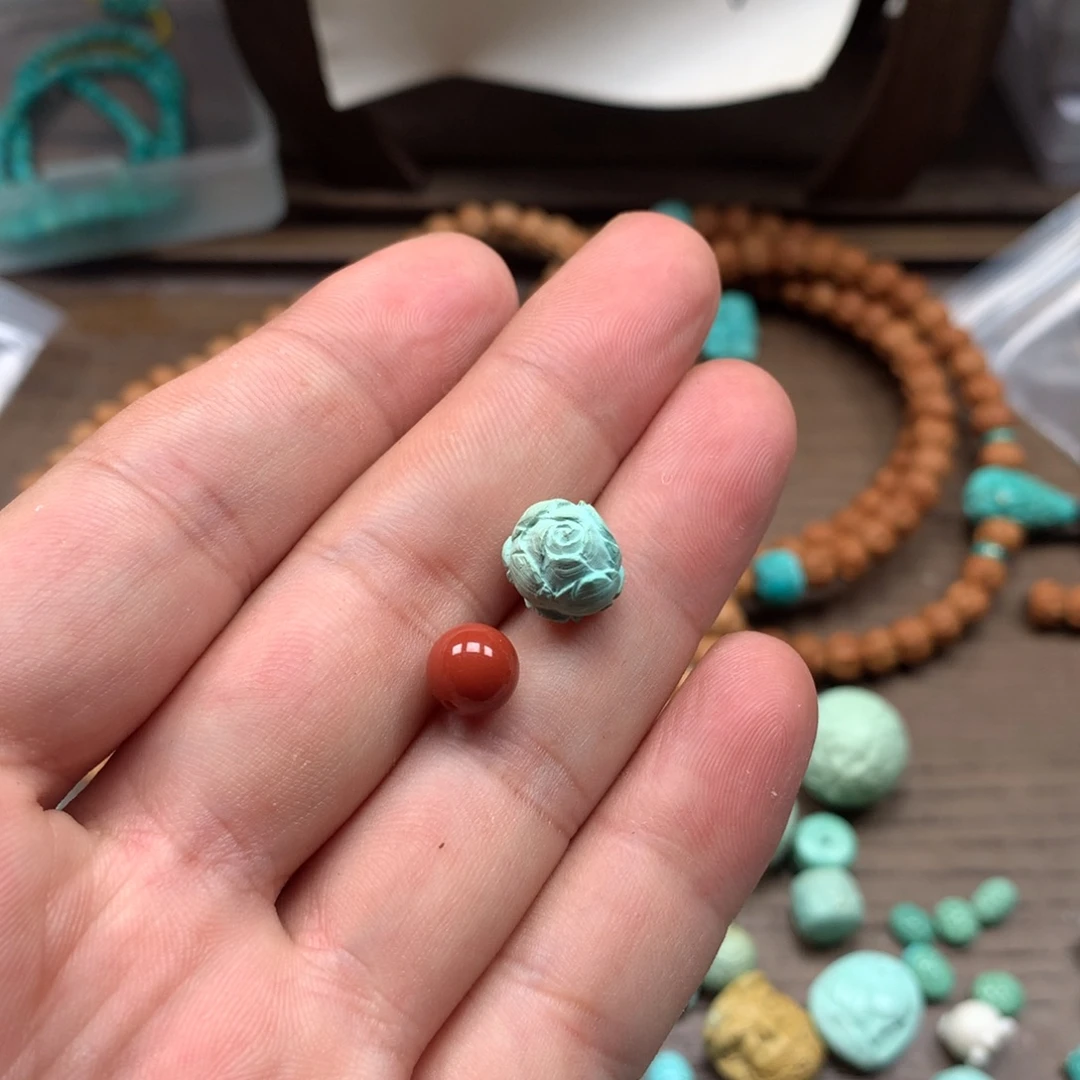 南红玛瑙未镶嵌雕刻