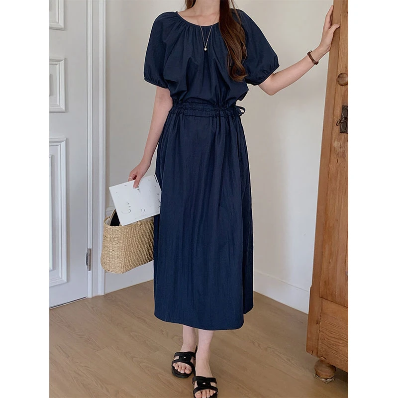 藏蓝色法式收腰宽松连衣裙2025年夏季新款时尚洋气设计感松紧裙子