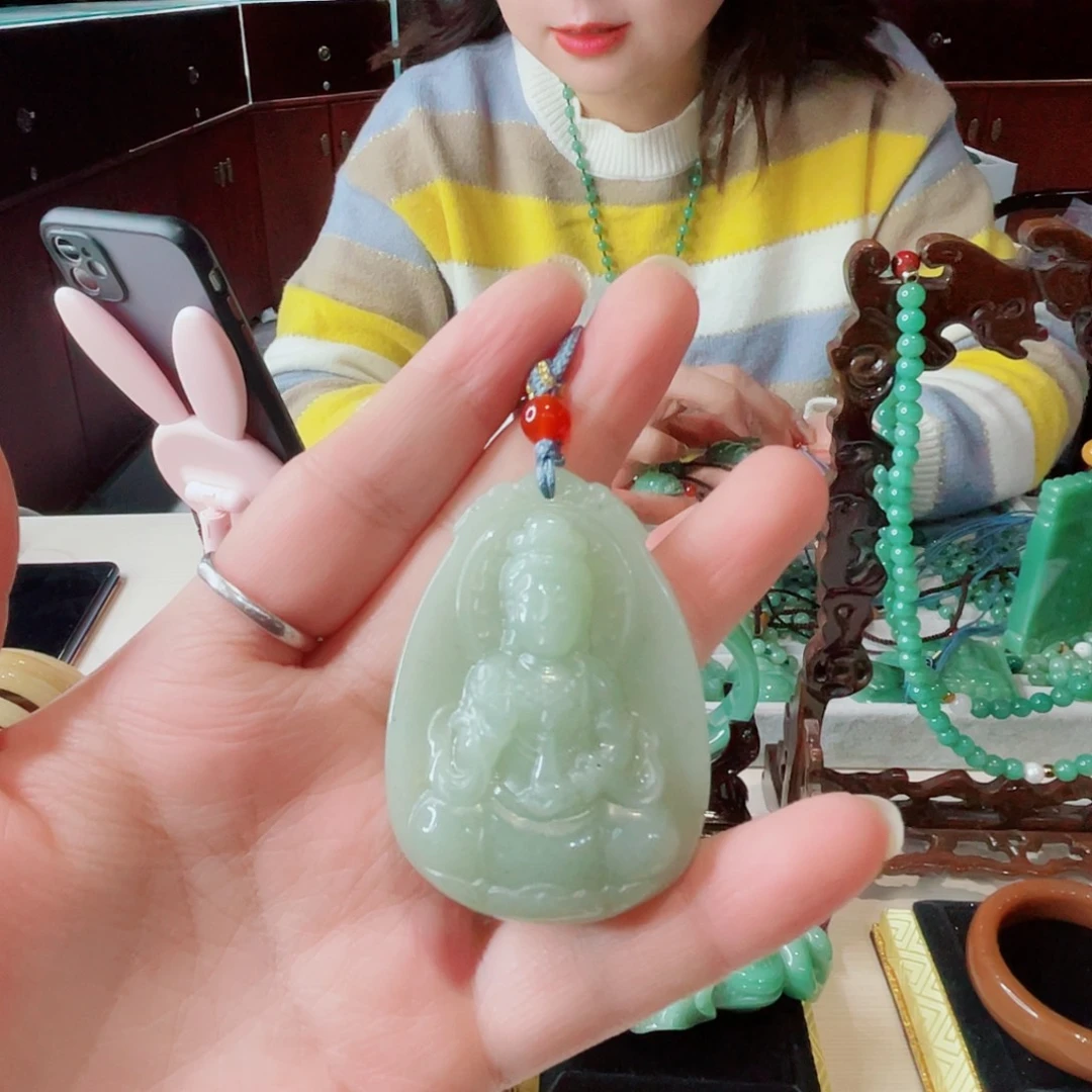 密玉（石英质玉）未镶嵌颈饰