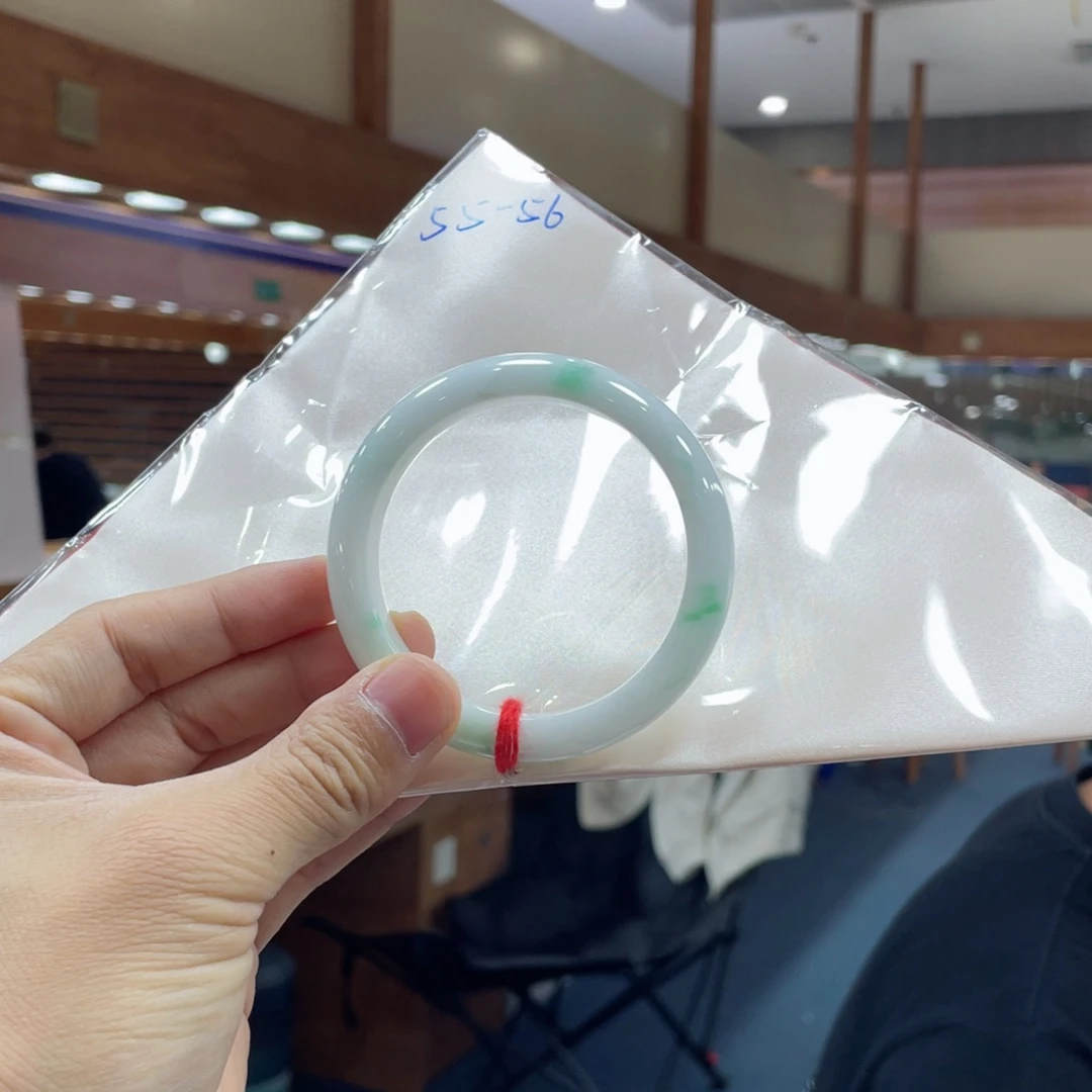 未镶嵌手镯翡翠翡翠