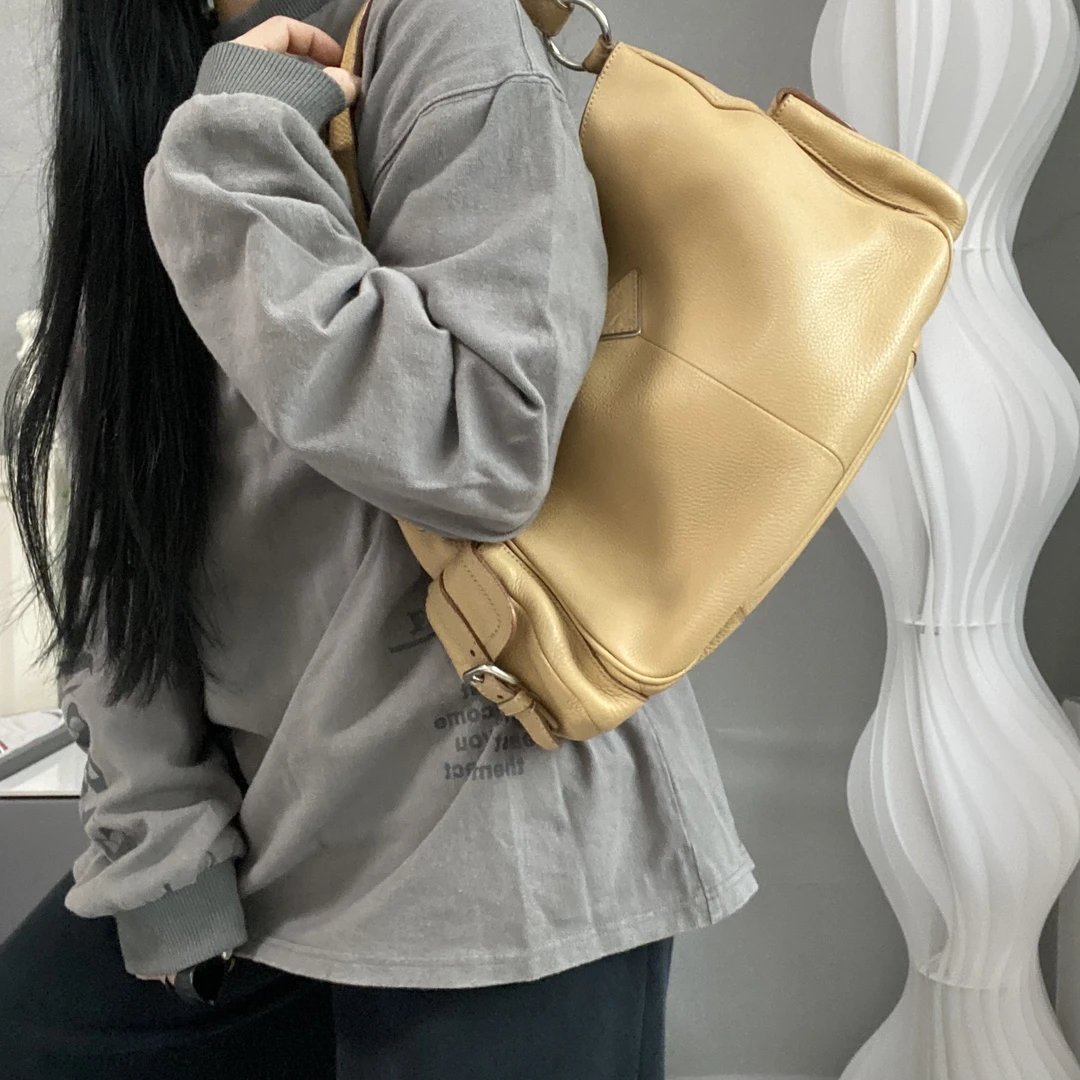 95新 Prada/普拉达 【可】奶茶色全皮单肩腋下包00 1135